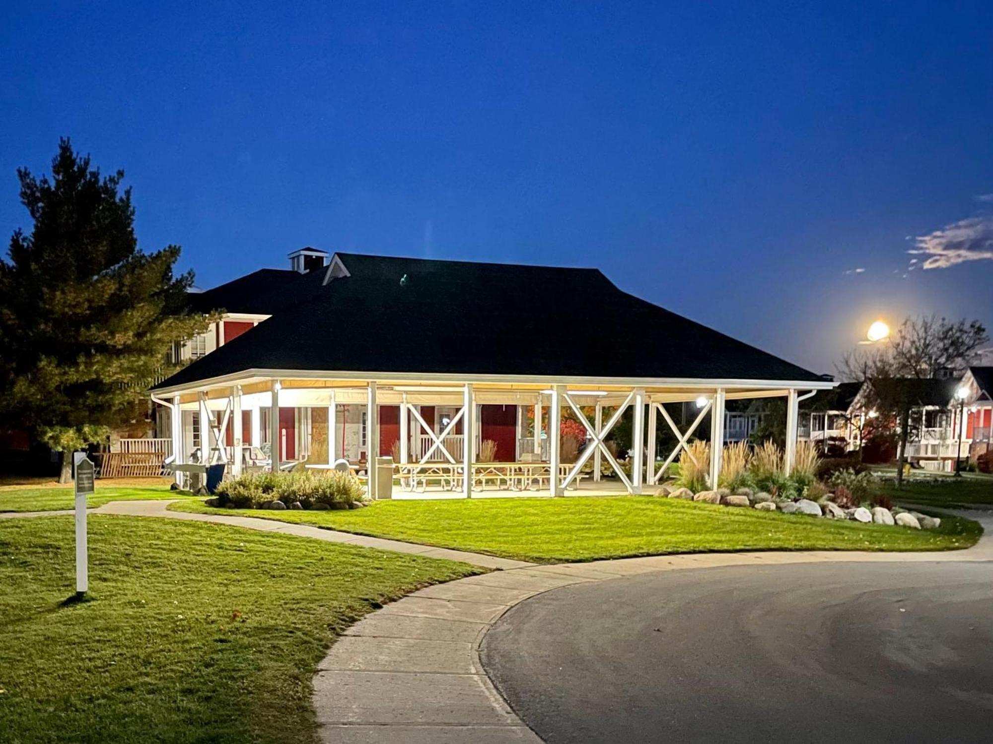 Hillside Haven: Carriage Club Resort Retreat Edgar Dış mekan fotoğraf